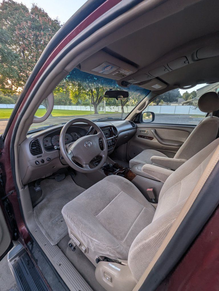 2003 Toyota Sequoia SR5 V8 4x4 - Maroon SUV with 3rd Row Seating