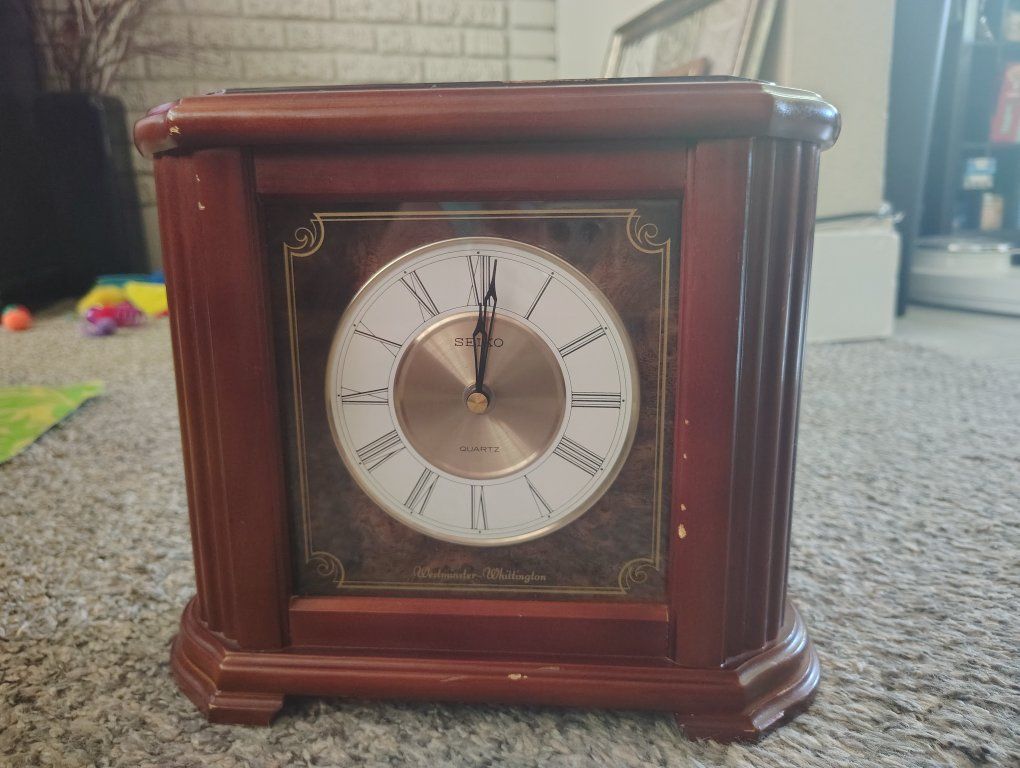 Seiko chime Westminster Whittington Wood Mantel Clock