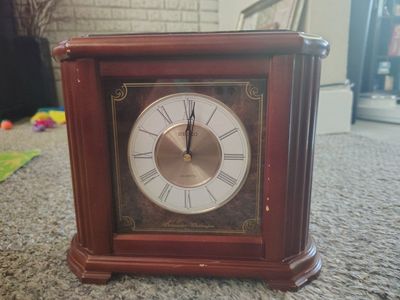 Seiko chime Westminster Whittington Wood Mantel Clock