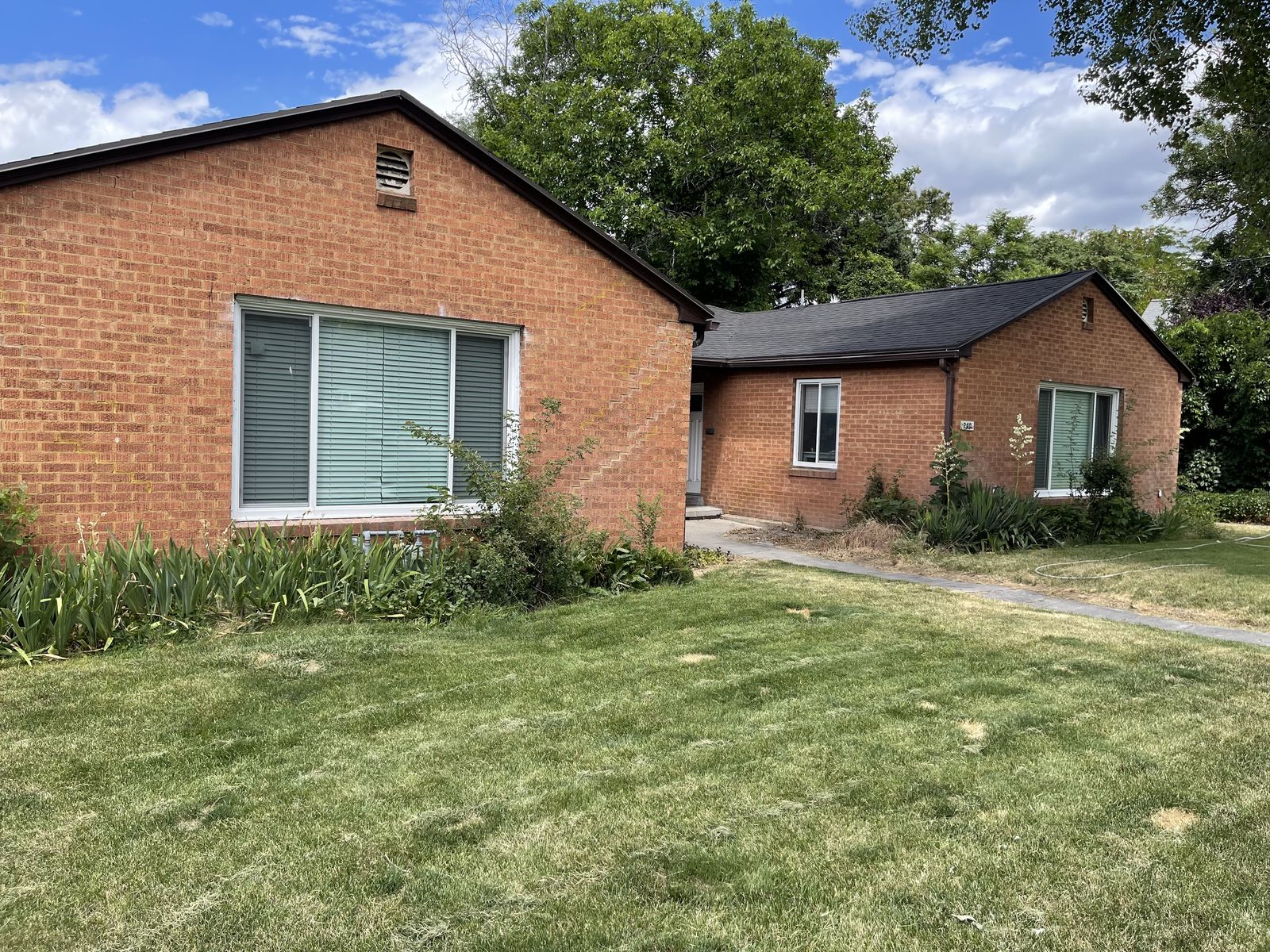 3 Bed 1 Bath Home for Rent in Pleasant Grove - Walk to Downtown, Parks, and City Buildings
