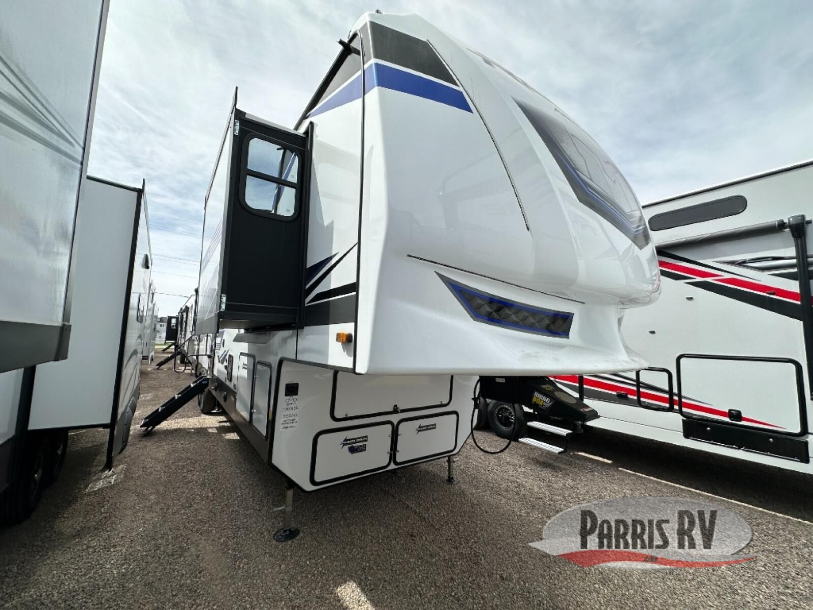 New 2024 Forest River RV Vengeance Rogue Armored VGF373BS13
