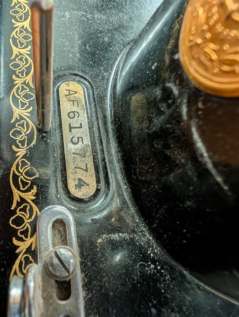 singer treadle machine