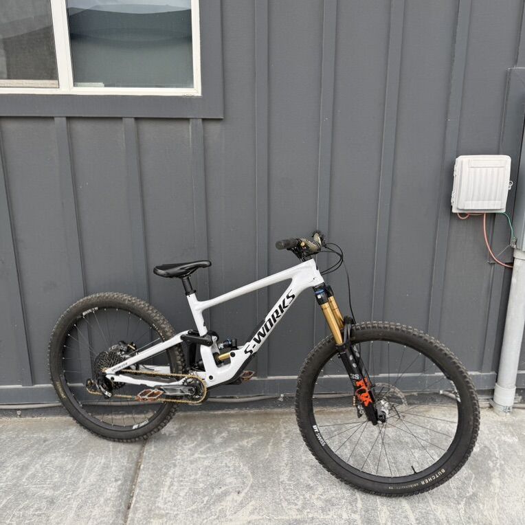 2024 S-Works Enduro S4/L Gloss White