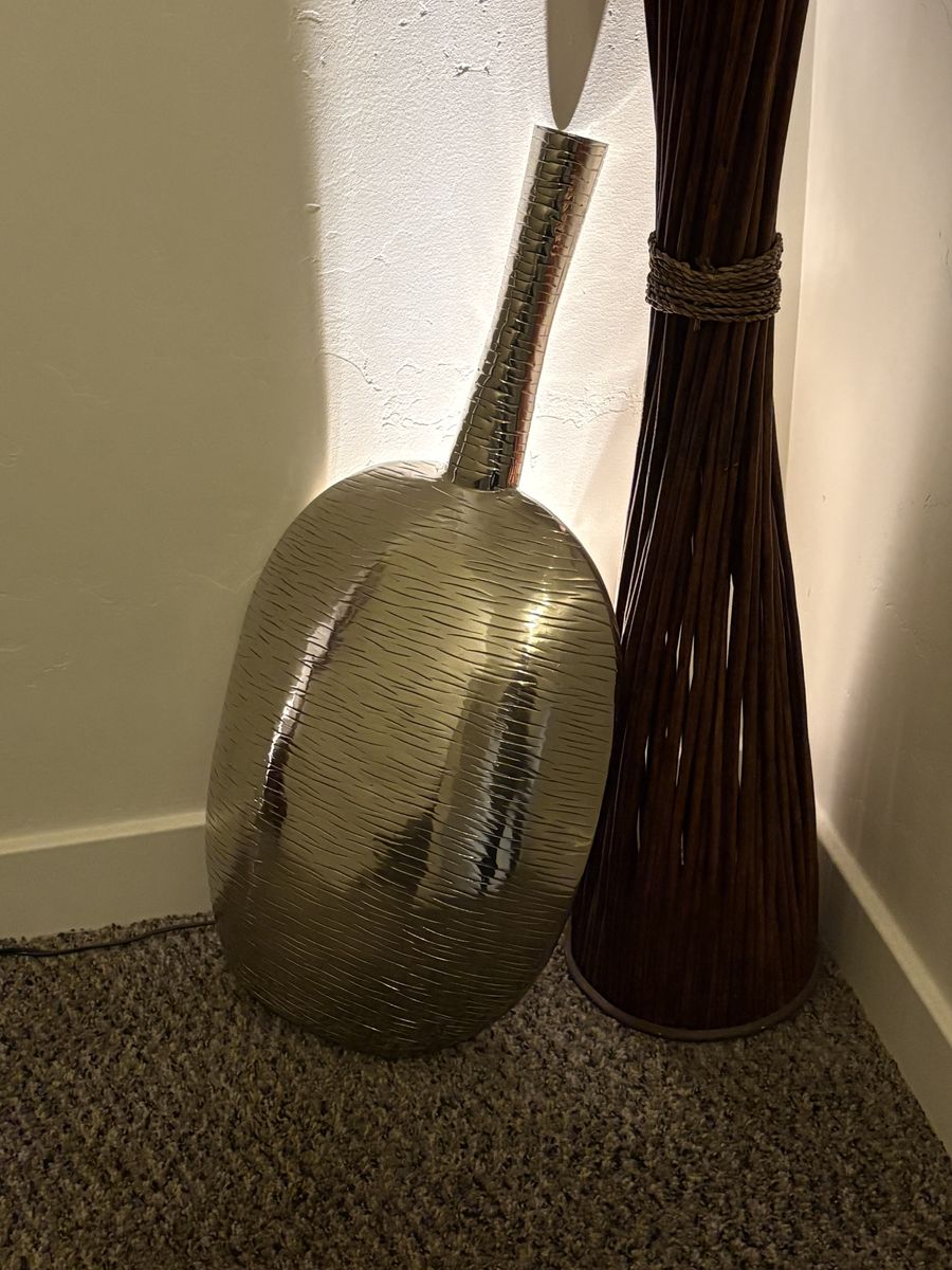 Main image 4