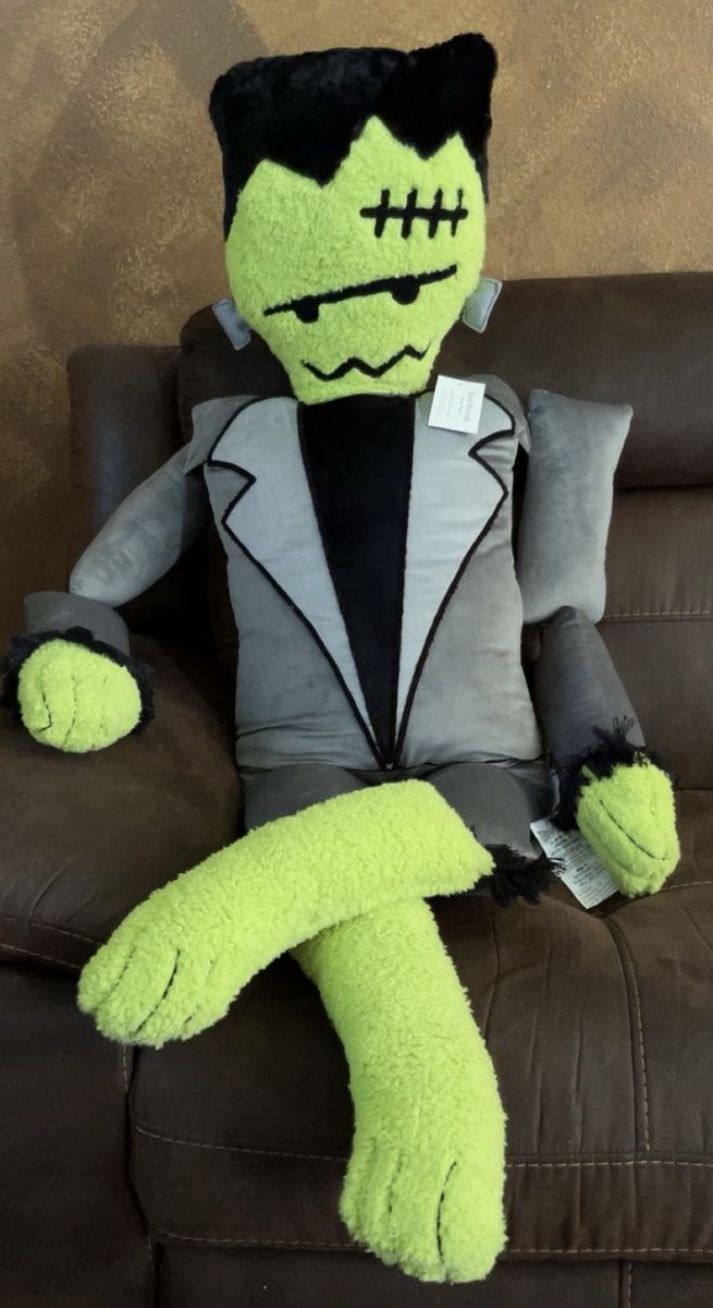 Halloween 5' Stuffed Animal Skeleton Plush Frankenstein Pink Pillow Animatronic Graveyard Cemetery Home Decor Decoration Prop