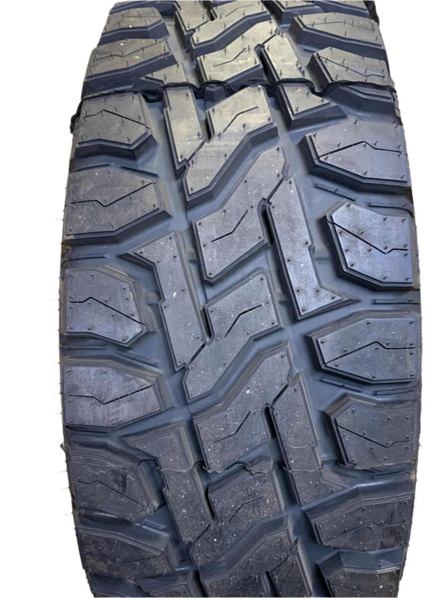NOS 4 TOYO OPEN COUNTRY R/T BSW LT 285 70 17 121/118Q 10 PLY ALL TERRAIN TIRE 350160