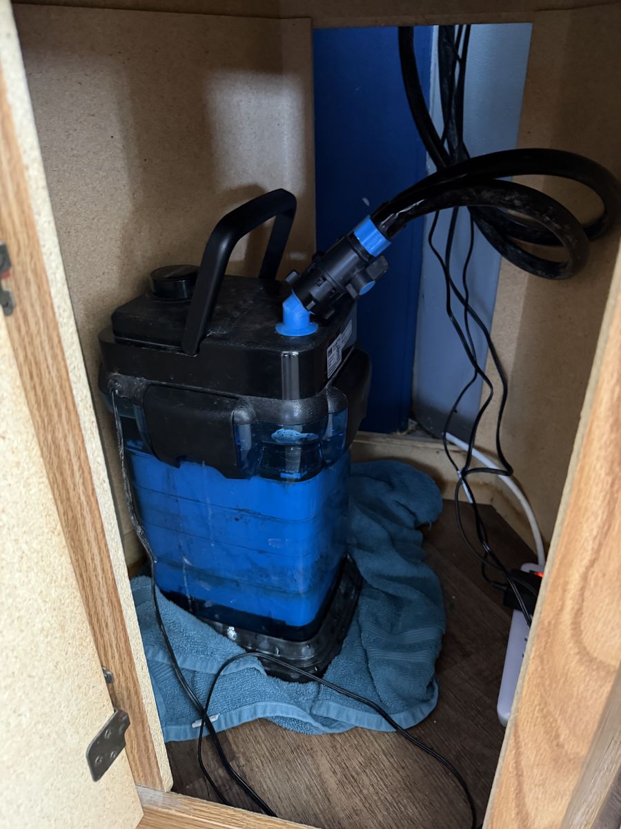 Cascade 1200 canister filter for aquarium