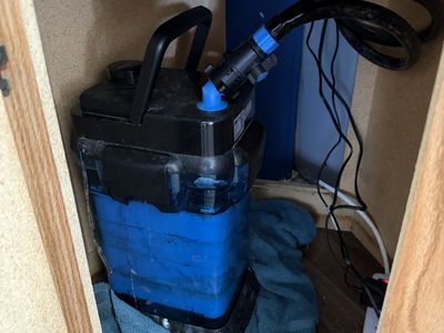 Cascade 1200 canister filter for aquarium