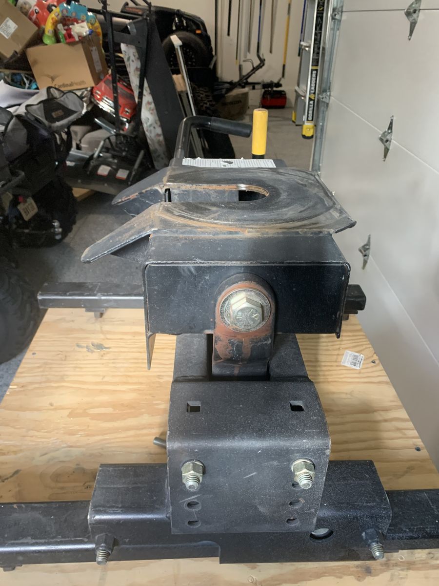 Husky 5th Wheel Hitch 16K
