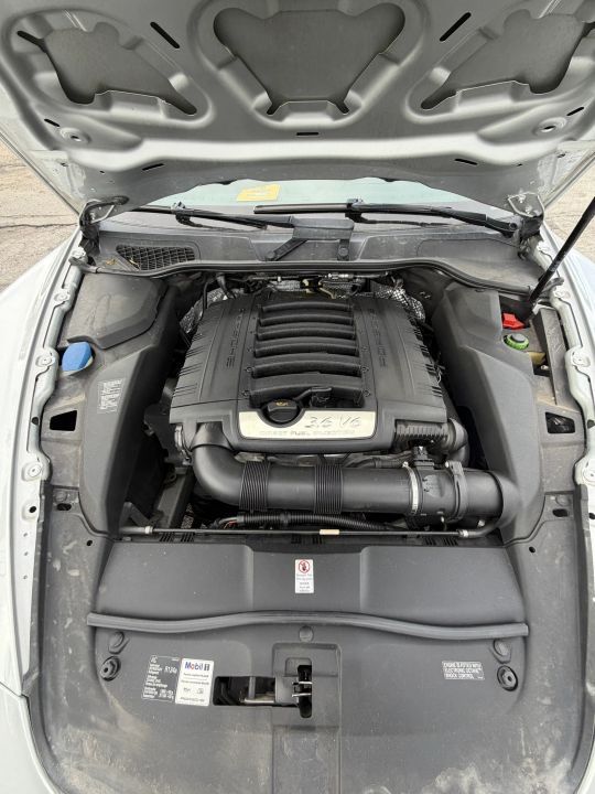 Main image 10