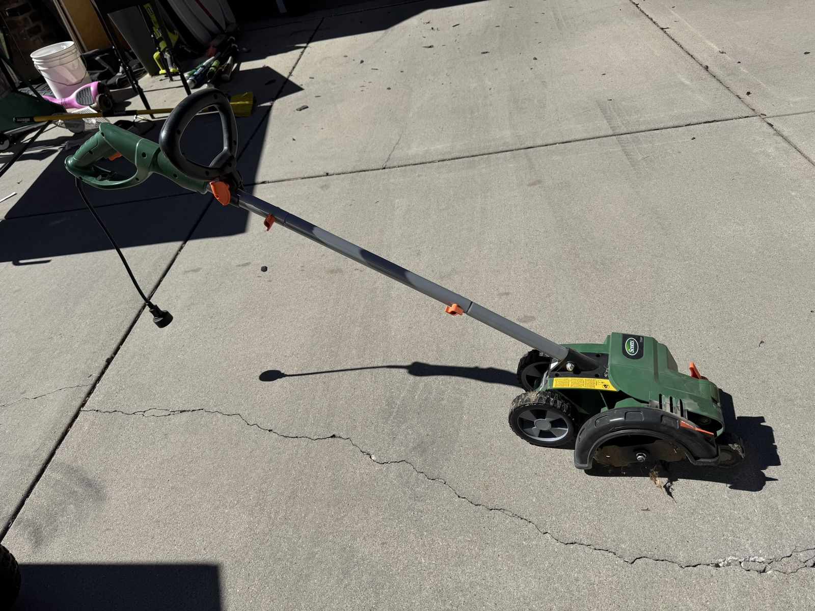 Scotts 11 Amp Electric Lawn Edger
