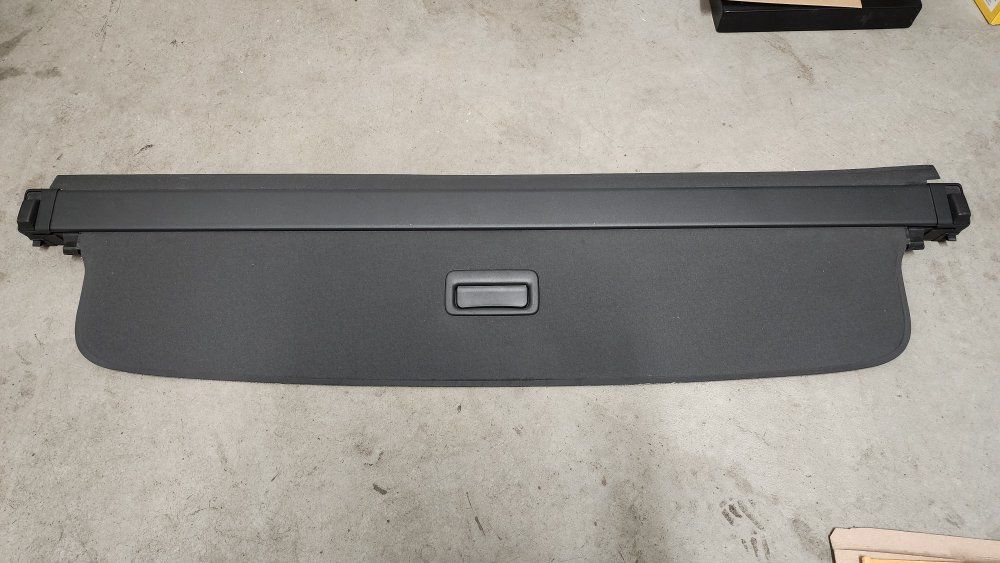 Volvo XC60 luggage cover