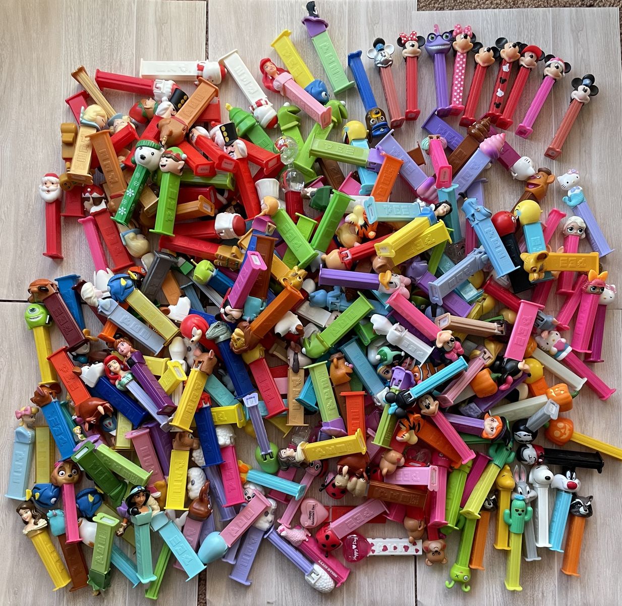 Huge Lot of 324 Pez Dispensers