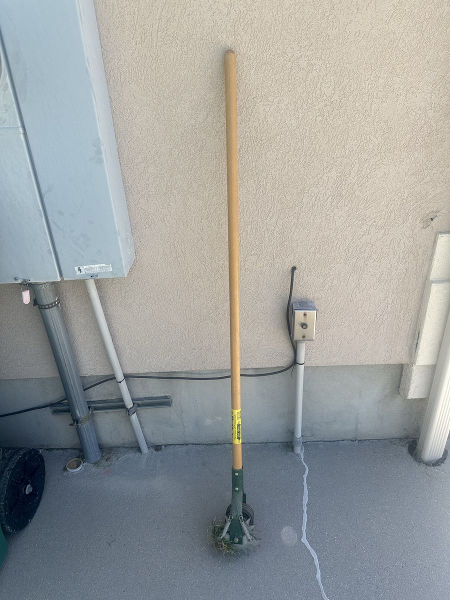 Edge trimmer