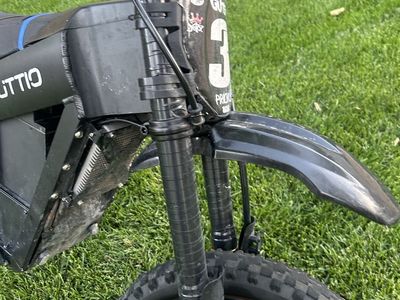 Tuttio with extra battery
