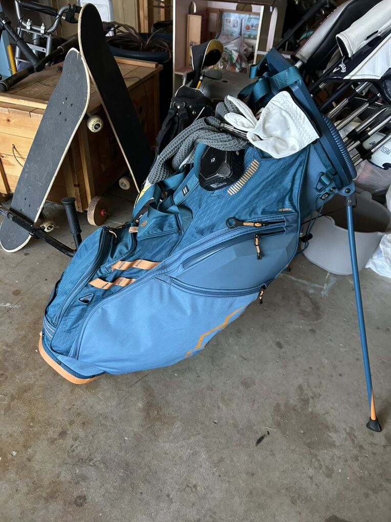 Sun Mountain 14-Way Stand Bag