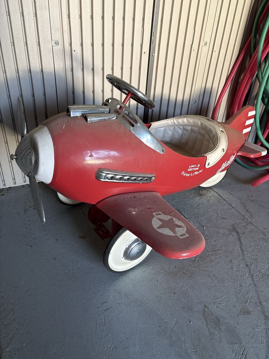 Vintage Sky King Limited Edition Metal Pedal Plane - Red