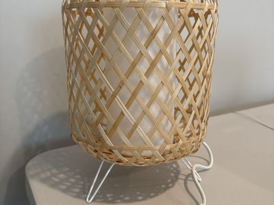 Natural Woven Bamboo Table Lamp