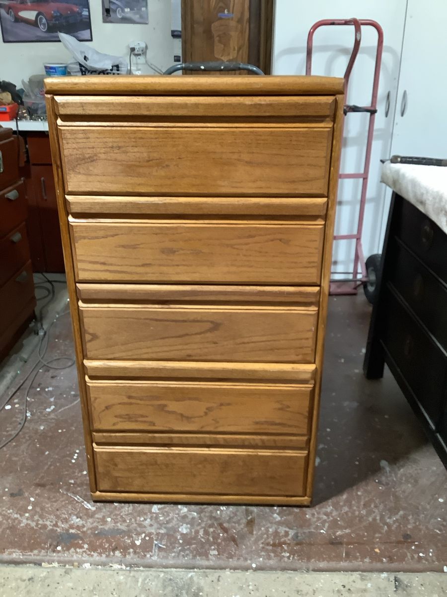 Main image 3
