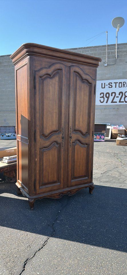 Moving Sale/Cleaning Out My Home