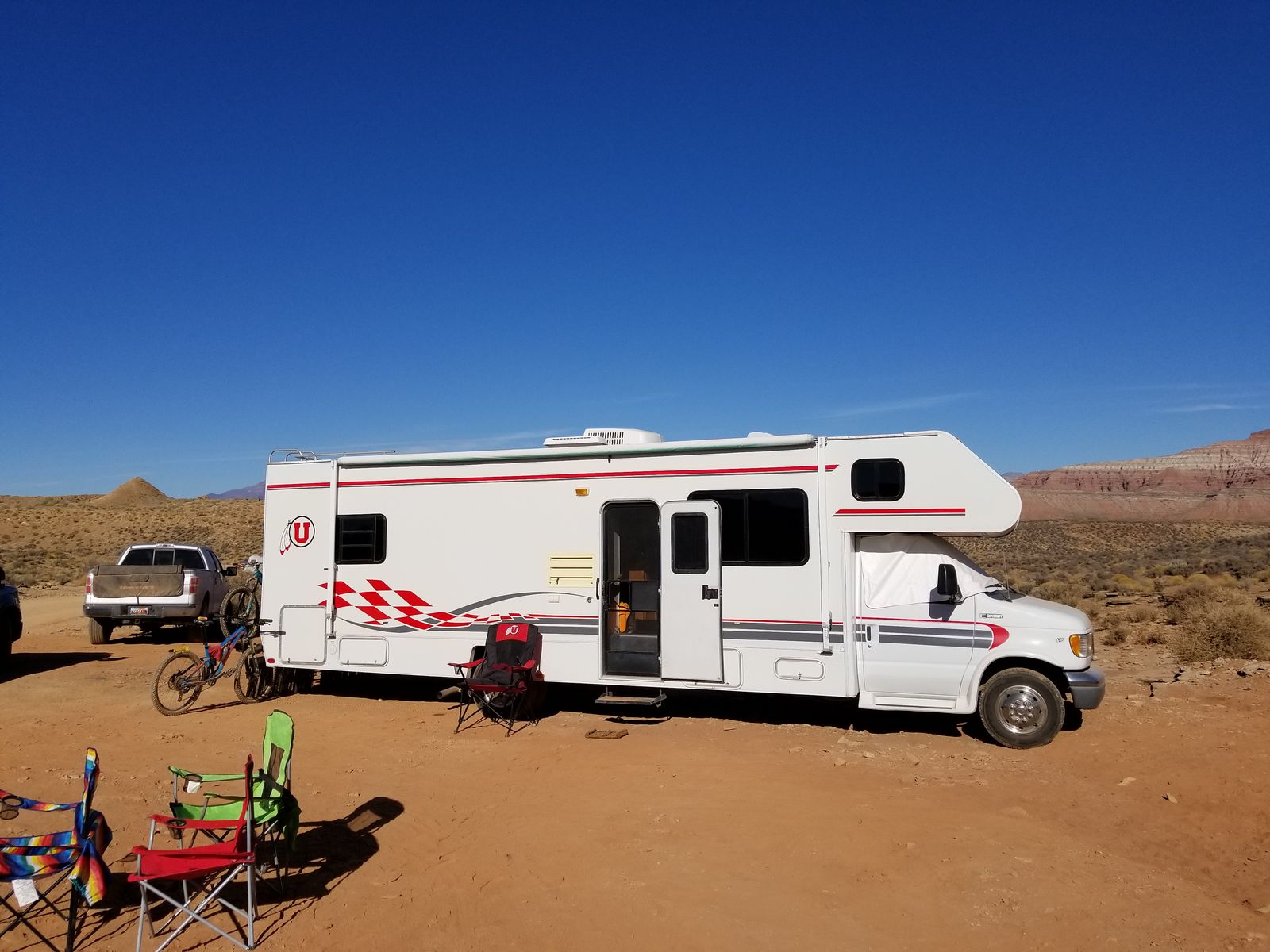 1998 Travelmaster 31' Class C Motorhome