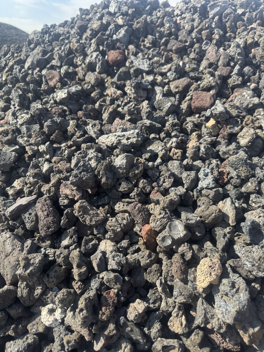 LAVA ROCK 1.5" Black Nugget's In Stock