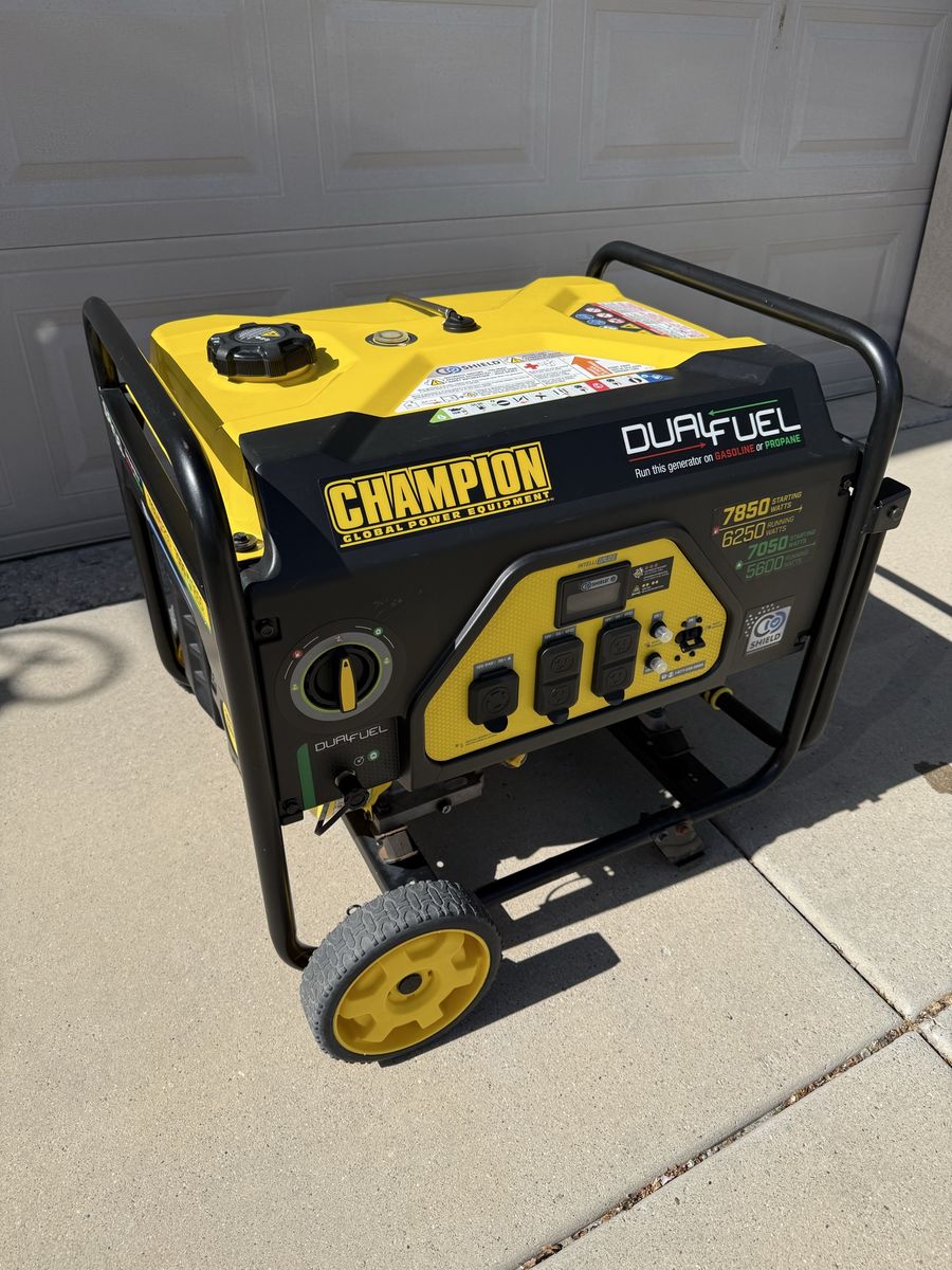 Champion 6250-Watt Dual Fuel Portable Generator