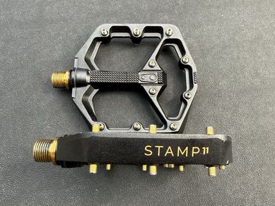 Crankbrothers Stamp 11 Black and Gold MTB Pedals