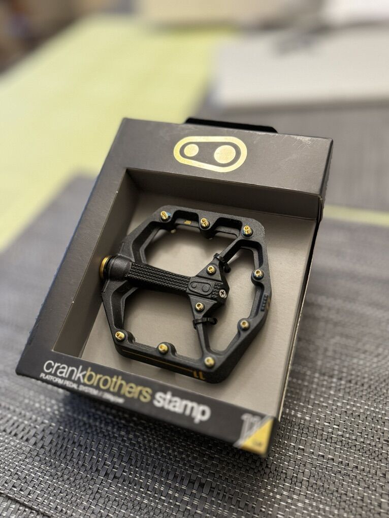 New Crankbrothers Stamp 11 Flats Ti Very Cool***