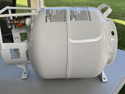 Manchester 20lb Horizontal Propane Tank Cylinder