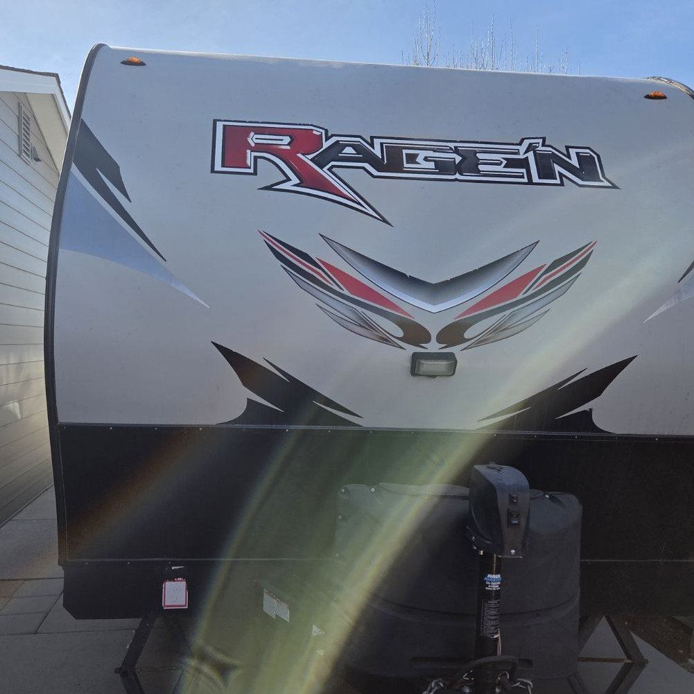 2020 Pacific Coachworks Toy Hauler