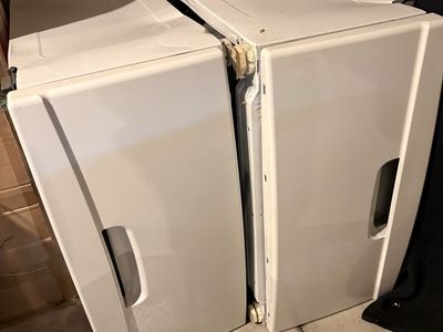Samsung Washer/Dryer Pedestal Stands with Storage Drawers - White (Pair)