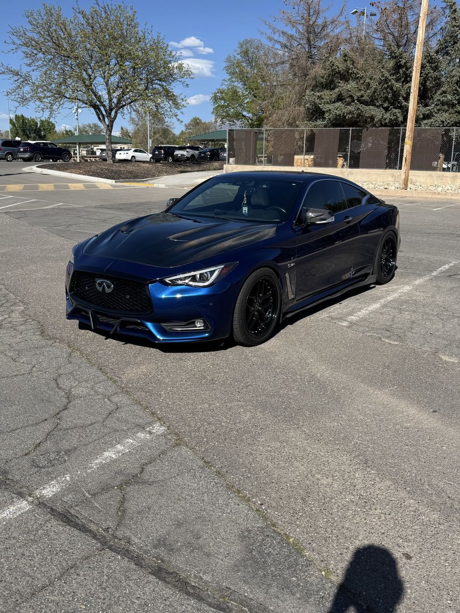 2018 Infiniti Q60 Red Sport 400