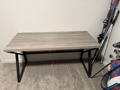 Large student Desk