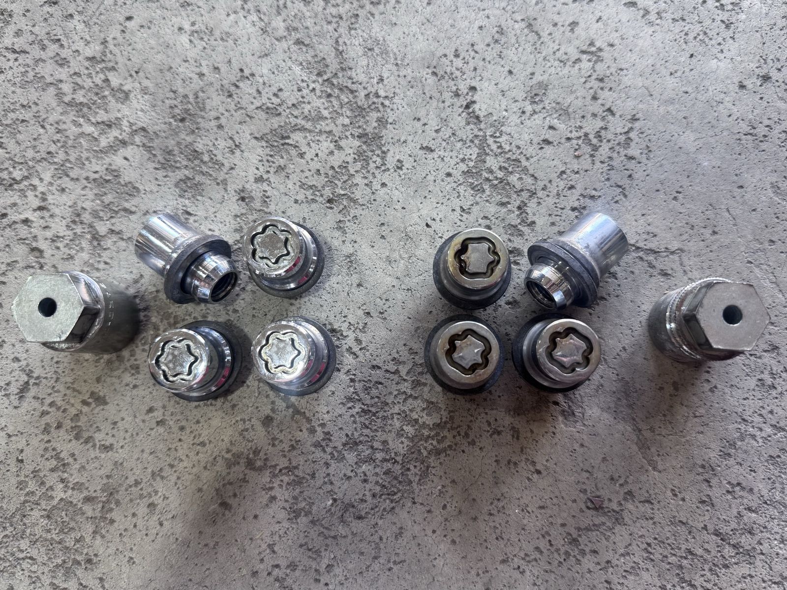 Toyota & Lexus Alloy Wheel Lock Set