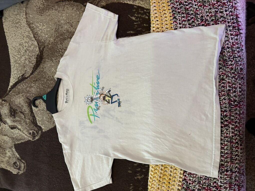 Vintage Rick And Morty Collectors green And Blue S