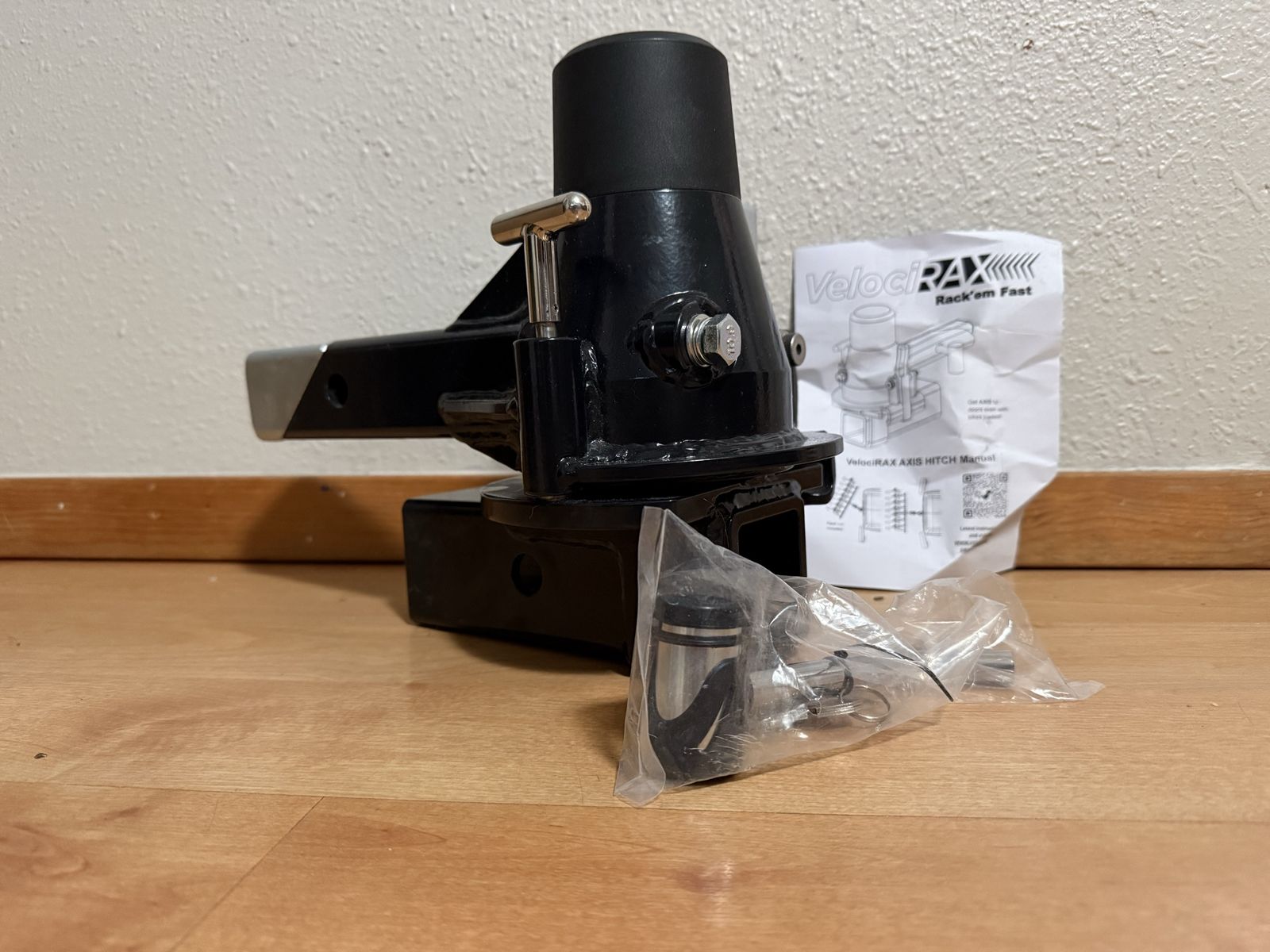 VelociRAX Axis Hitch