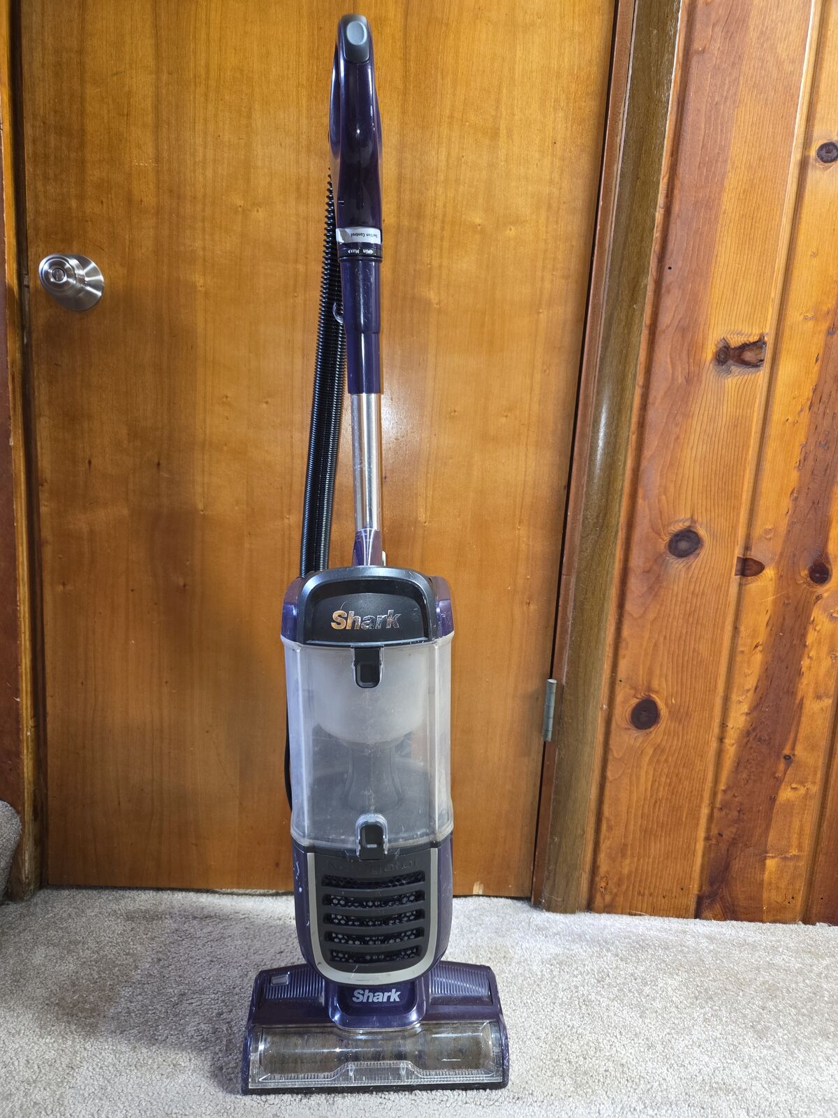 Shark Navigator Swivel Pro Complete Upright Vacuum