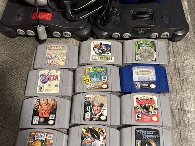 N64 lot Bundle 2 consoles