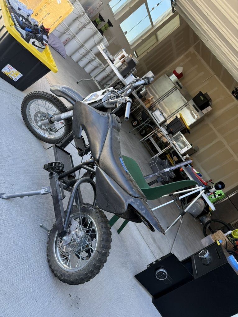 Razor 350 Dirtbike frame