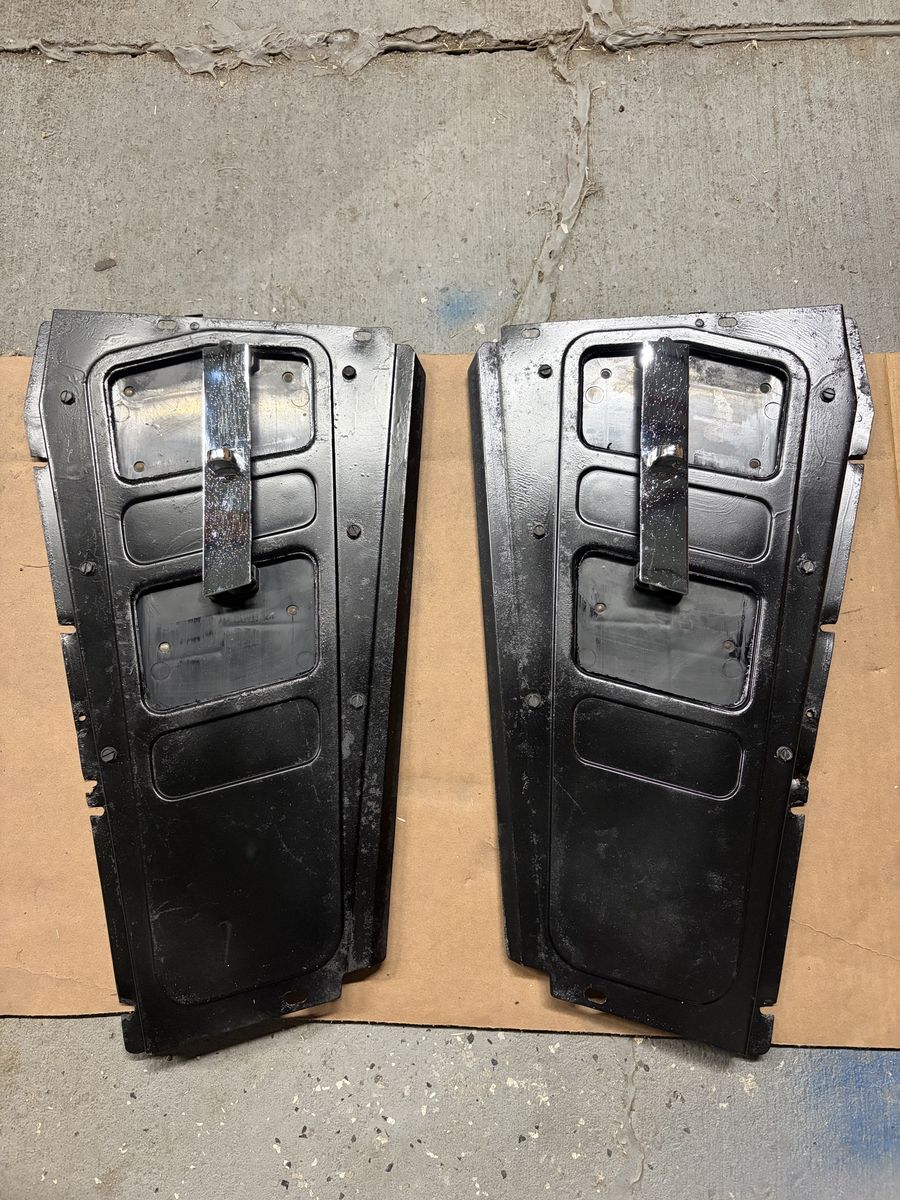 1965 1966 FORD MUSTANG FASTBACK QUARTER PANEL VENT INTERIOR SET