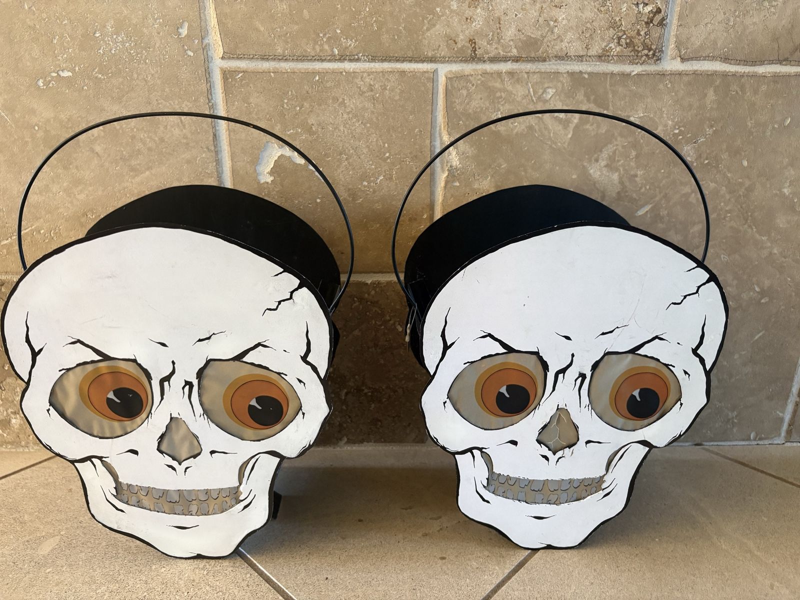 2 Metal Skeleton Lantern Buckets