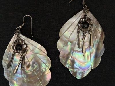 Pretty shell earrings