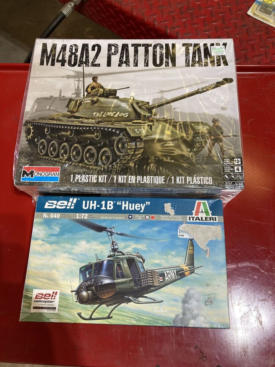 Military models. Tank and helicopter