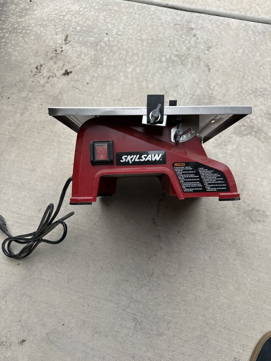 Skilsaw 7-inch Wet Tile Saw