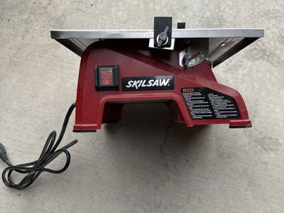 Skilsaw 7-inch Wet Tile Saw