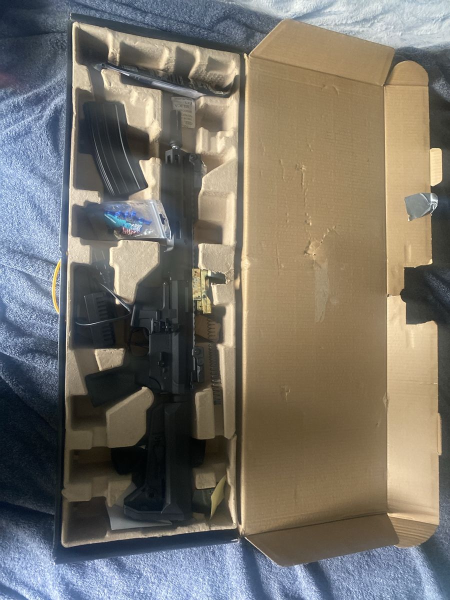 Lancer Tactical Airsoft Rifle in Original Box with Accessories