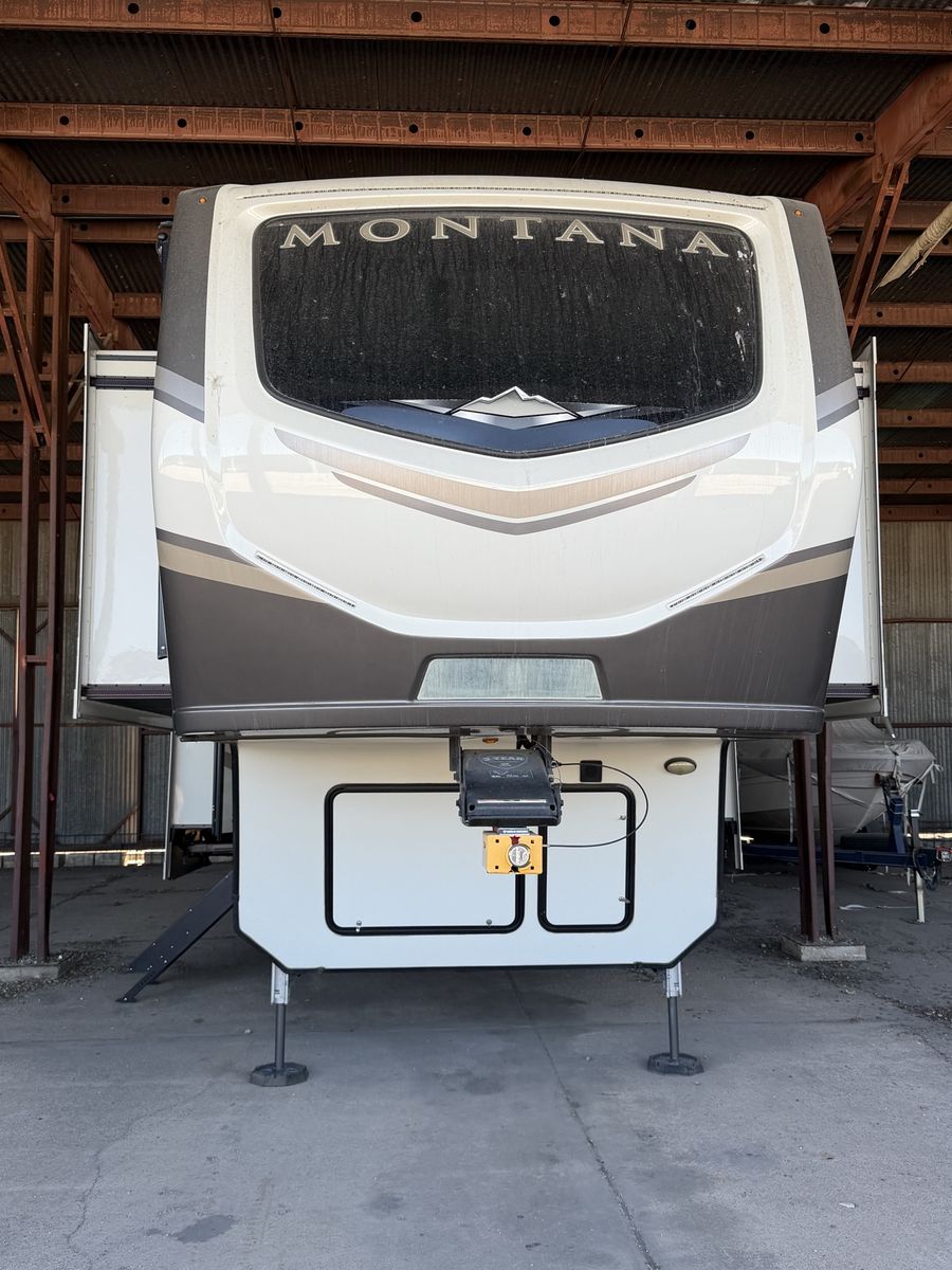 2020 Montana 5th wheel Forward Kitchen