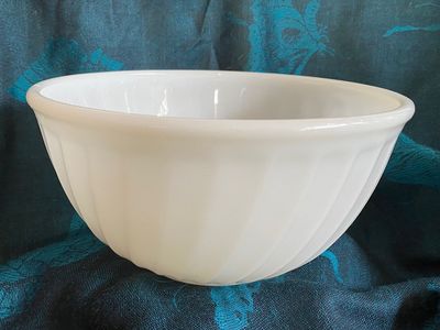 Vintage Fire King White Milk Glass Swirl 9" Mixing Bowl