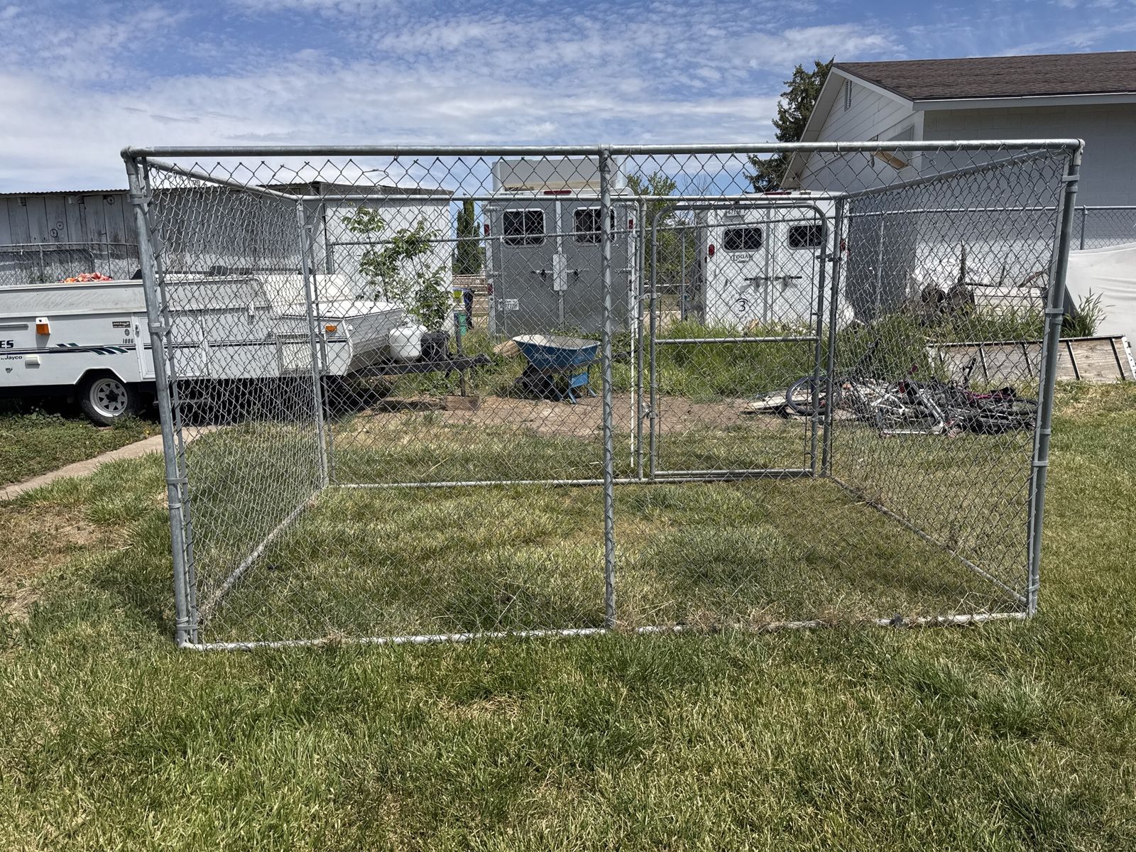 Dog kennel